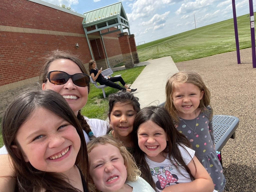 M19_SES's tweet photo. Scott Elementary Kindergarten teachers and students are spending their last days together having as much fun as possible.   There will be lots of tears on the last day, but we will have made great memories together through work and play. #SESPride #19EveryStudent https://t.co/dzZCal4P3U