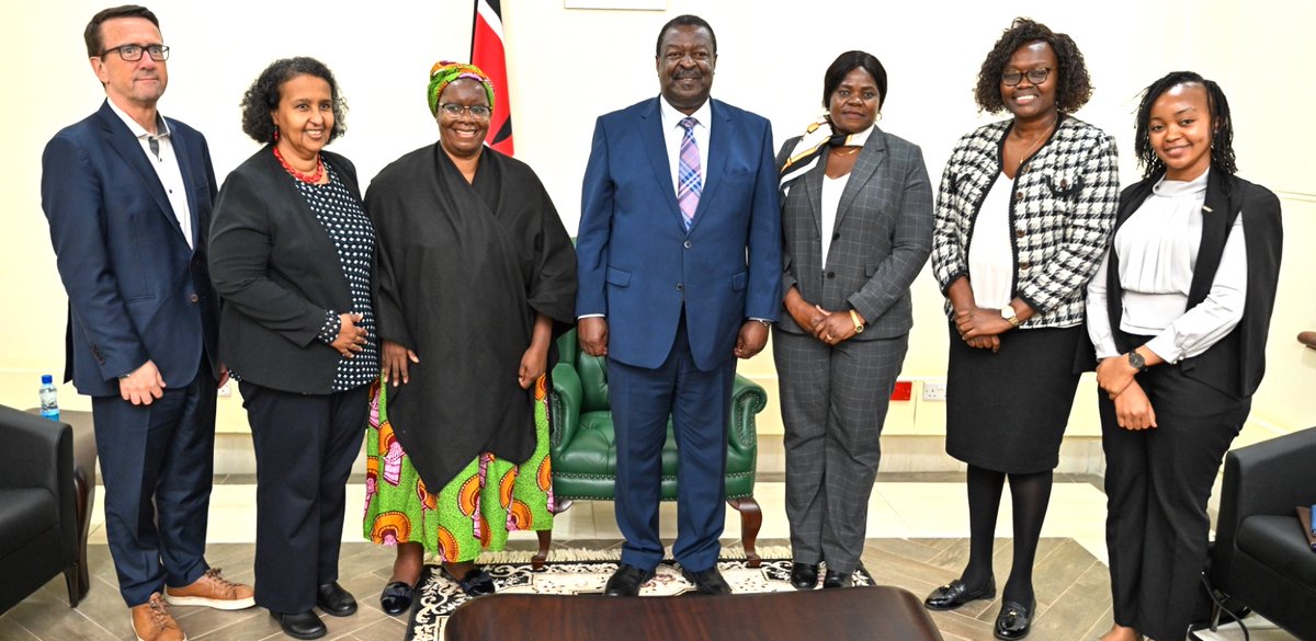Insightful meeting with @MusaliaMudavadi & @UN_Women reps, on key🇰🇪priorities areas: ▶️Advancing the two-thirds gender rule ▶️Rapid responses to humanitarian crises ▶️Emulating best practices on #GBV ▶️Accelerating the space & voice of women ▶️Financing for #genderequality etc.