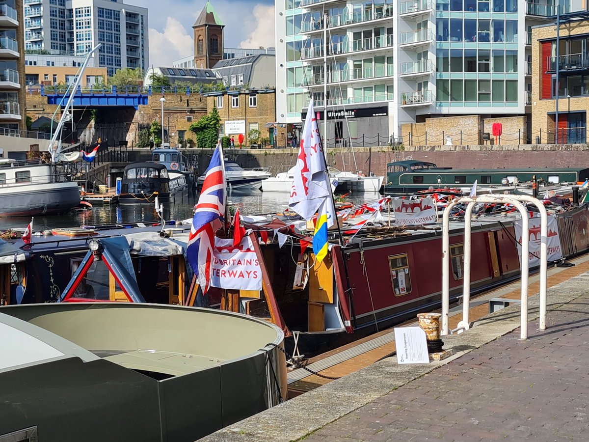 Anticipation builds… the #FundBritainsWaterways flotilla moored in Limehouse Basin ready to take the message to Parliament tomorrow. Come and watch the boats at #Westminster Bridge from 12.15 tomorrow, Wed 8 May Many thanks to ⁦@CRTSouthEast⁩ for all your support