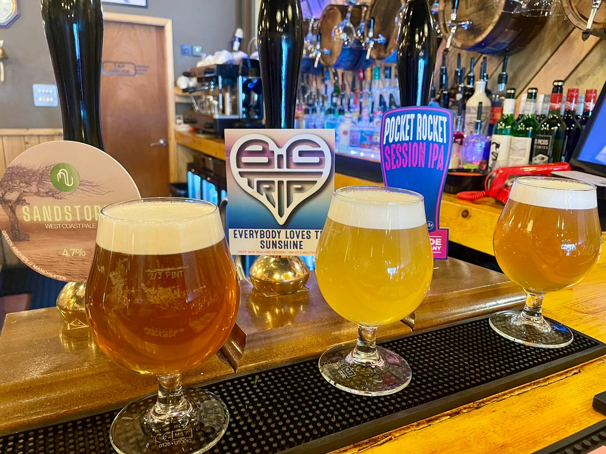 A new trio now pouring! 🍺🍺🍺 In this fab lineup of cask ales we've got... 🍺 Sandstorm (4.7%) West Coast Pale from Green Arches - it delivers on piney flavour as a good West Coast Pale should while being lovely and smooth and hoppy!