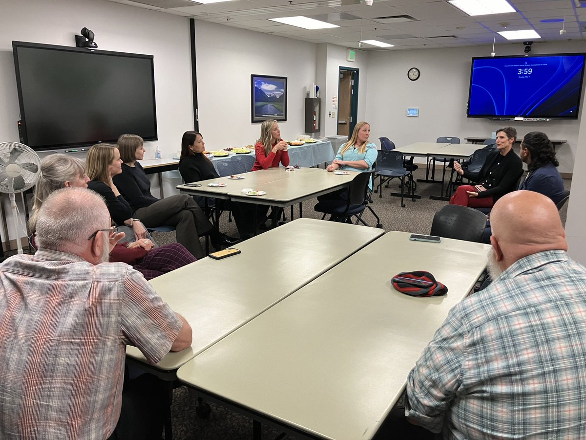 Thank you to the #Utleg members who visited our staff yesterday for Public Service Recognition Week. From the Utah House: 

@repsteveeliason @KPete801 @SpendloveRobert @RepMikePetersen @marshajudkins and Reps. Carol Spackman Moss and Tom Peterson.