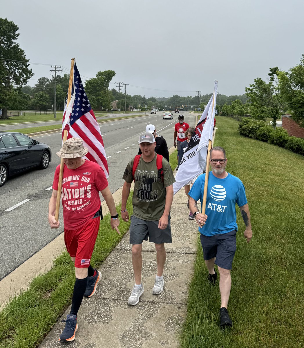 montyporter64's tweet image. Another year in the books. What a great Richmond VA @CarryTheLoad walk today. Only 11 miles to show our support and thank you for those who gave it all!  #FirstNet #CarryTheLoad #ATTEmpolyee @404girl