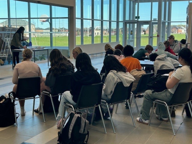 Thanks to everyone who supported our Mental Health Carousel event for Mental Health Week.  Lots of great learning and reminders to support our Ravens' wellness!