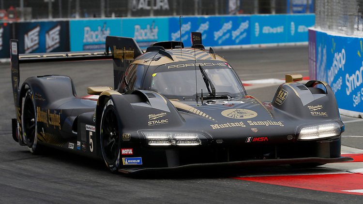 A new face at Proton Competition #IMSA GTP effort. Bent Viscaal a team's driver in the ELMS will be at the wheel of the #5 Porsche 963 this weekend at Laguna. The Dutch will share the car with full season competitor Gianmaria Bruni. 📸 IMSA