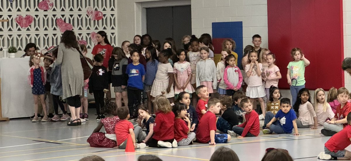 What a beautiful liturgy this morning. The choir sounded amazing, the readers all did great and the kinders knocked it out of the park!! #MonMoments #Community #CathEdWeek #OCSB