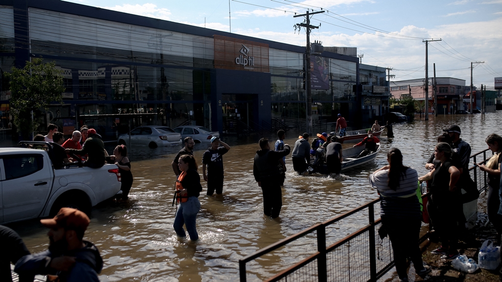 🎙️🎥 Inundaciones en el sur de Brasil: “Estamos viviendo el cambio climático en tiempo real”, dice <a href="/Carlos_Fabal/">Carlo Fabal</a>, corresponsal de AFP en Porto Alegre.

enperspectiva.uy/en-perspectiva…