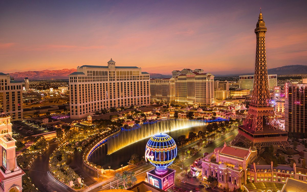 We can't wait to see everyone at #ASNR24 in Las Vegas May 18-22 where we'll be Celebrating Neuroradiologists. Avoid the on-site registration lines when you register for #ASNR24 now: ow.ly/FY5J50RyK4x See you soon! #Neurorad #MedEd #RadRes #Neuroradiology