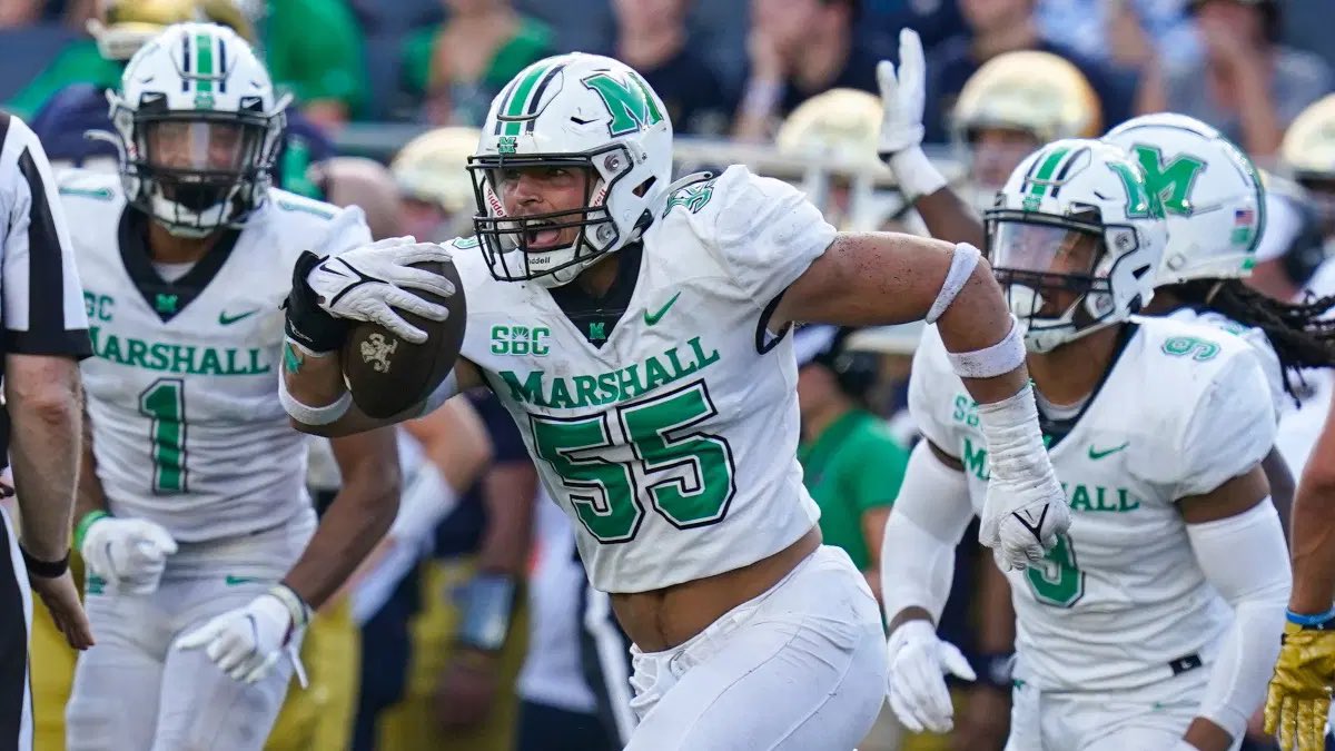 After a great conversation with @CoachJ_Miller, I’m grateful to say I have received my FIFTEENTH Division One offer from @HerdFB!!! @street_ralph @jbuttermore2 @GoldenBears_FB