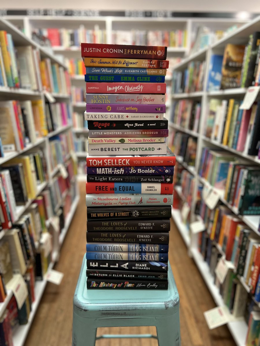 Another tall stack of them for you on #newreleasetuesday #books #reading #new