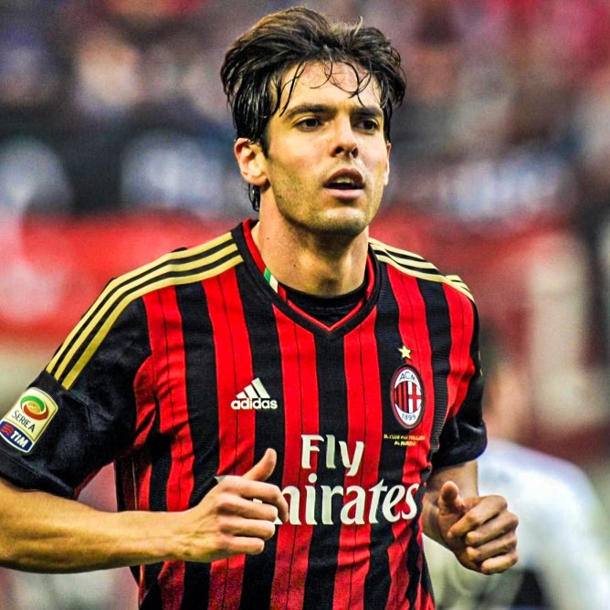 🇲🇦🗣️ Adel Taraabt: 'In training we were doing attack against defense, 3 vs 2. I was a close friend of Balotelli and I passed him the ball, when Kaká was better placed.' 

'Kaka started yelling at me. I had my temper, but at first I let it go, because Kaká was a god in Milan. But