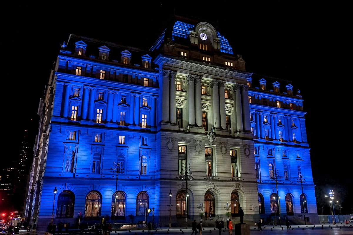 💥 BOMBAZO 💥 El nuevo nombre del Centro Cultural Kirchner será PALACIO LIBERTAD. ¿Estás de acuerdo?