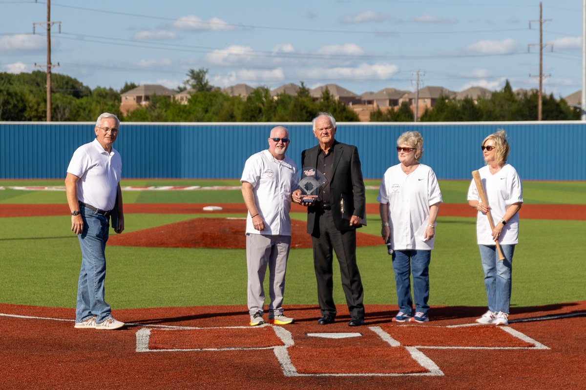 We recently hosted a ceremony for the dedication Lloyd Simmons Field! Former Trojan baseball Head Coach Lloyd Simmons was presented with a plaque and customized baseball bat to commemorate the special occasion. Read More: tinyurl.com/u9kjfx8e