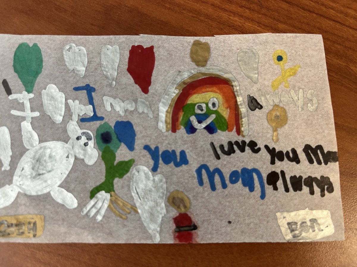 Our #aacpsawesome first graders in Mrs. Ridgely’s class are writing letters to teachers and their mothers. They’re making a special, personalized gift for their mothers to cherish.