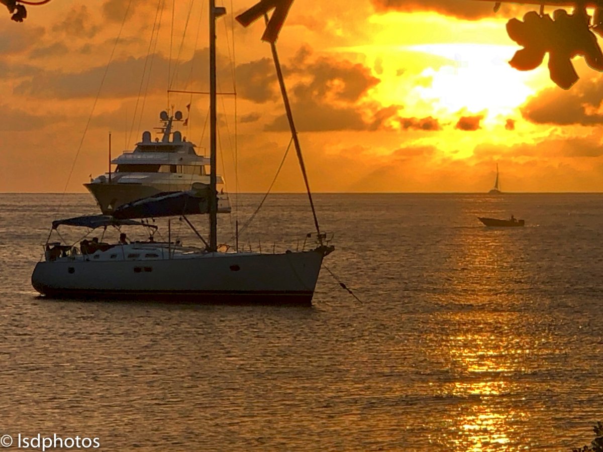 Featured Photos: Saint Lucia

Stay at 7 The Harbour to experience this beautiful island!

#7theharbour #saintlucia #stlucia #simplybeautiful #letherinspireyou #divesaintlucia #rodneybay #islandlife #caribbean #photography