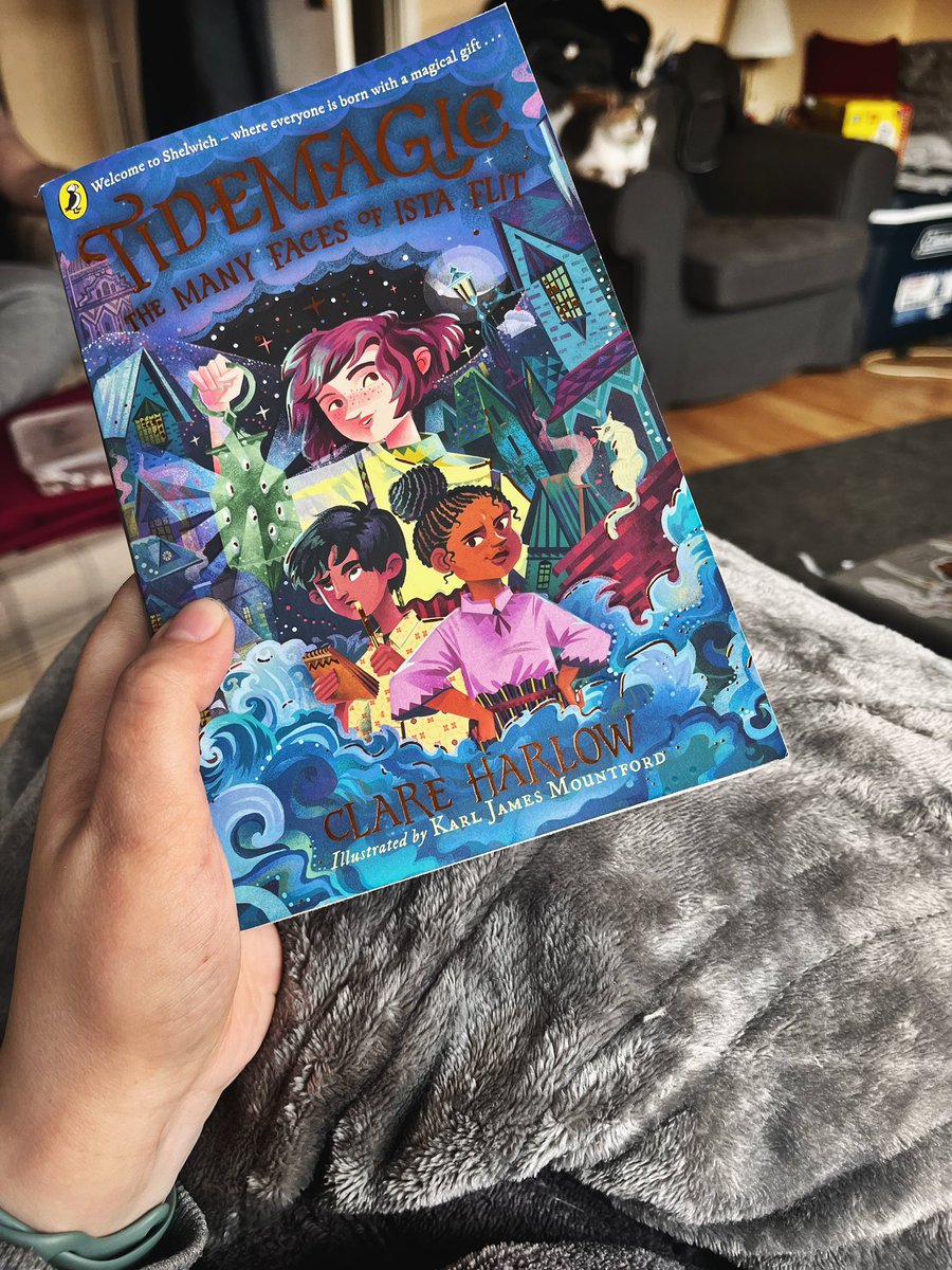 This is one of my favourite mg reads of the year. Gorgeously written, intricately plotted and one of the most richly imagined + original magic systems I’ve encountered in a long time. You HAVE to read this! Bravo, @clareharlow , and that epilogue 😳😱—I cannot wait for the sequel