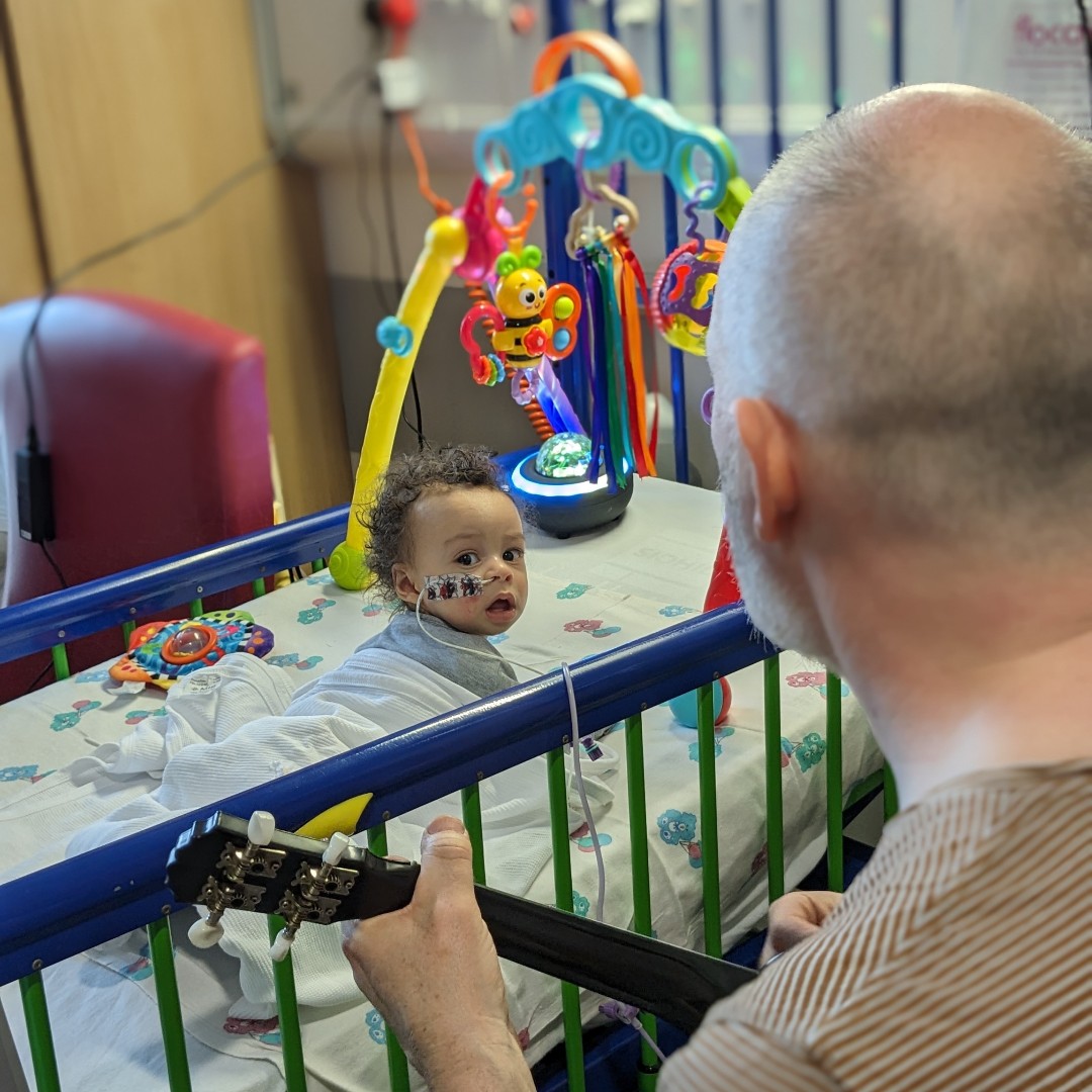 Thank you so much to Soundplay Projects for visiting the children's hospital and bringing their interactive sound experience to young patients! 🎶 Your support makes special experiences like these possible 💜