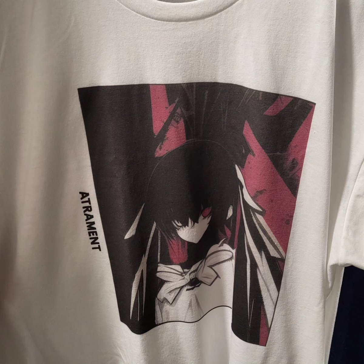 JamesThatsSo's tweet image. I'd like to announce that I'm reopening my online clothing shop with some fresh new designs

Retweets are very appreciated
Link in replies