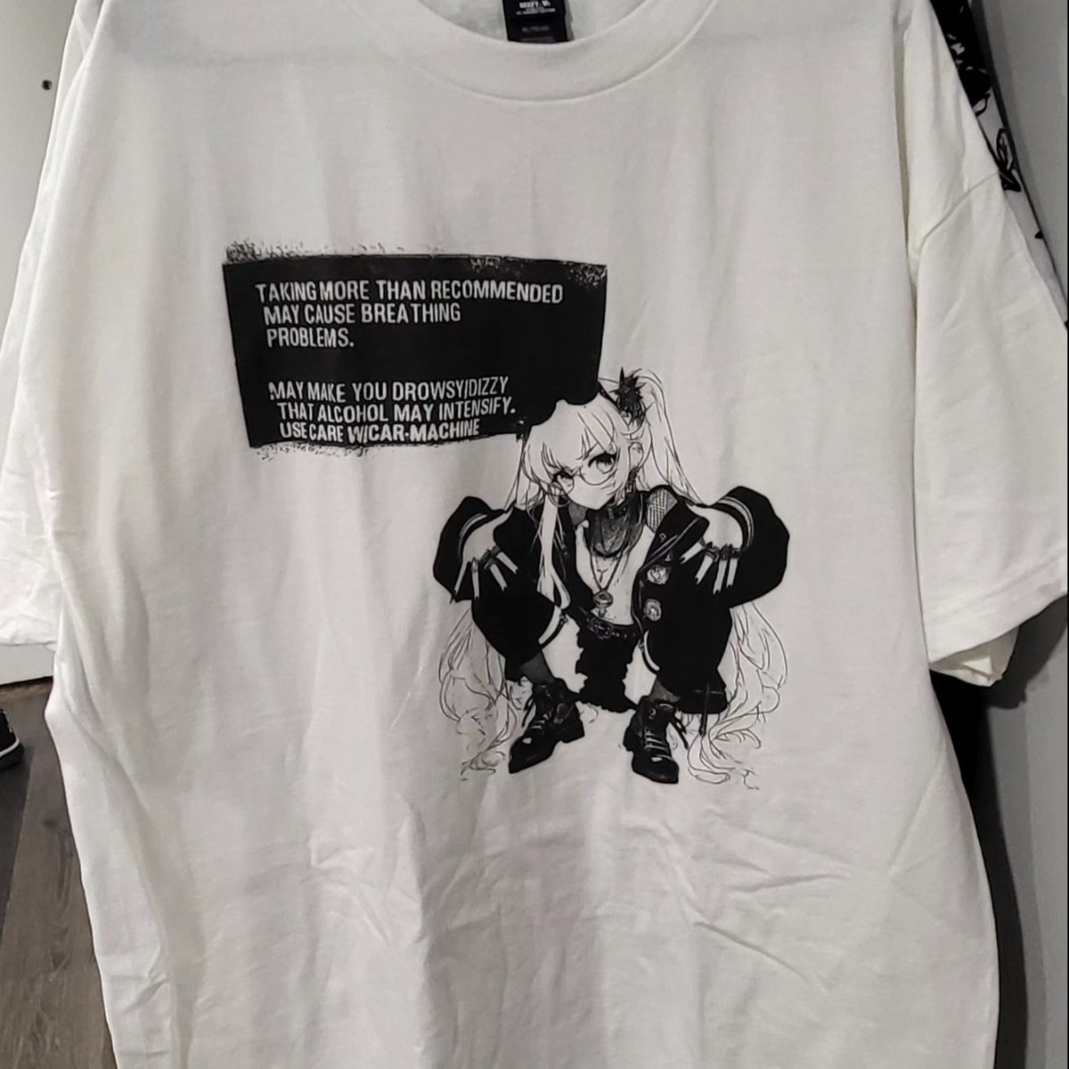 JamesThatsSo's tweet image. I'd like to announce that I'm reopening my online clothing shop with some fresh new designs

Retweets are very appreciated
Link in replies