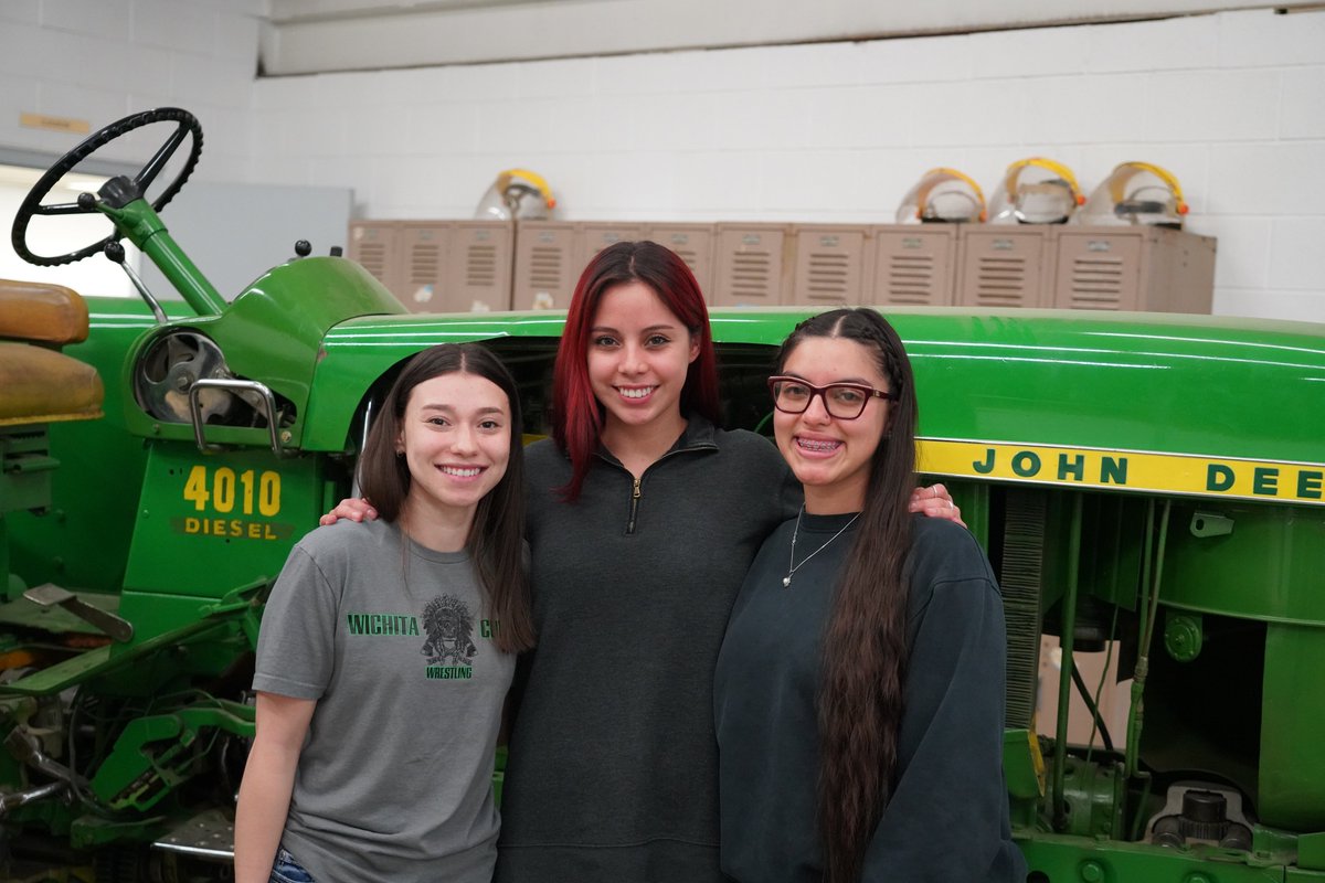 Women working on diesel engines! Tatiana Chavez, Desiree Silva and Suheila Rosas are working on their finals in the @SCCCLiberalKS Diesel Tech program! #scccsaints #gosaints #WeAreSCCC #studentsuccess #WomenInDiesel