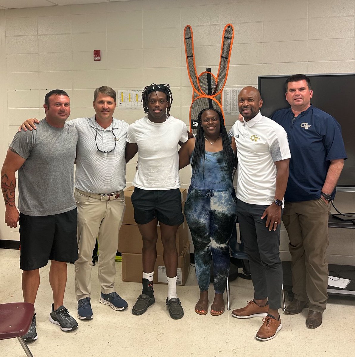 Thank you @coach_norv @Buster_Faulkner and @GeepWade for stopping in to see me. The support is much appreciated. @GeorgiaTechFB @GeorgiaTech @RivalsJohnson @gapanther @MrTNT21 @kezmccorvey @causey_tom @millerpirates
