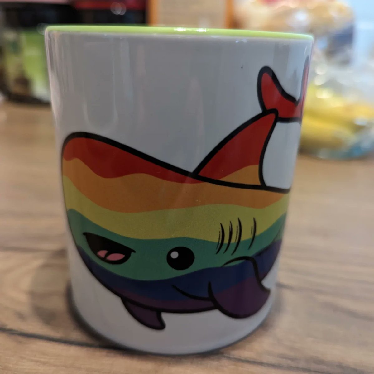 Queer_Merch's tweet image. Wir haben die Tasse jetzt ausgiebig getestet auch mal 3-4 waschgänge hintereinander in den Geschirrspüler gesetzt und sie sieht immernoch aus wie neu 🥰

#queer #queermerch #pride #produkt #tasse #lgbtqia #lgbtq #lgbtq🌈 #links #regenbogen #merch #shop #produkttest