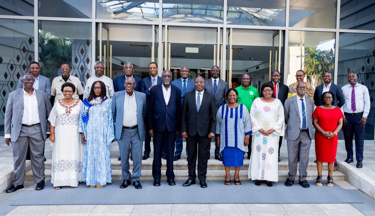 Today, Prime Minister Dr. Ngirente held discussions with members of the Rwanda Elders Advisory Forum, focusing on effective implementation of government policies and programs.