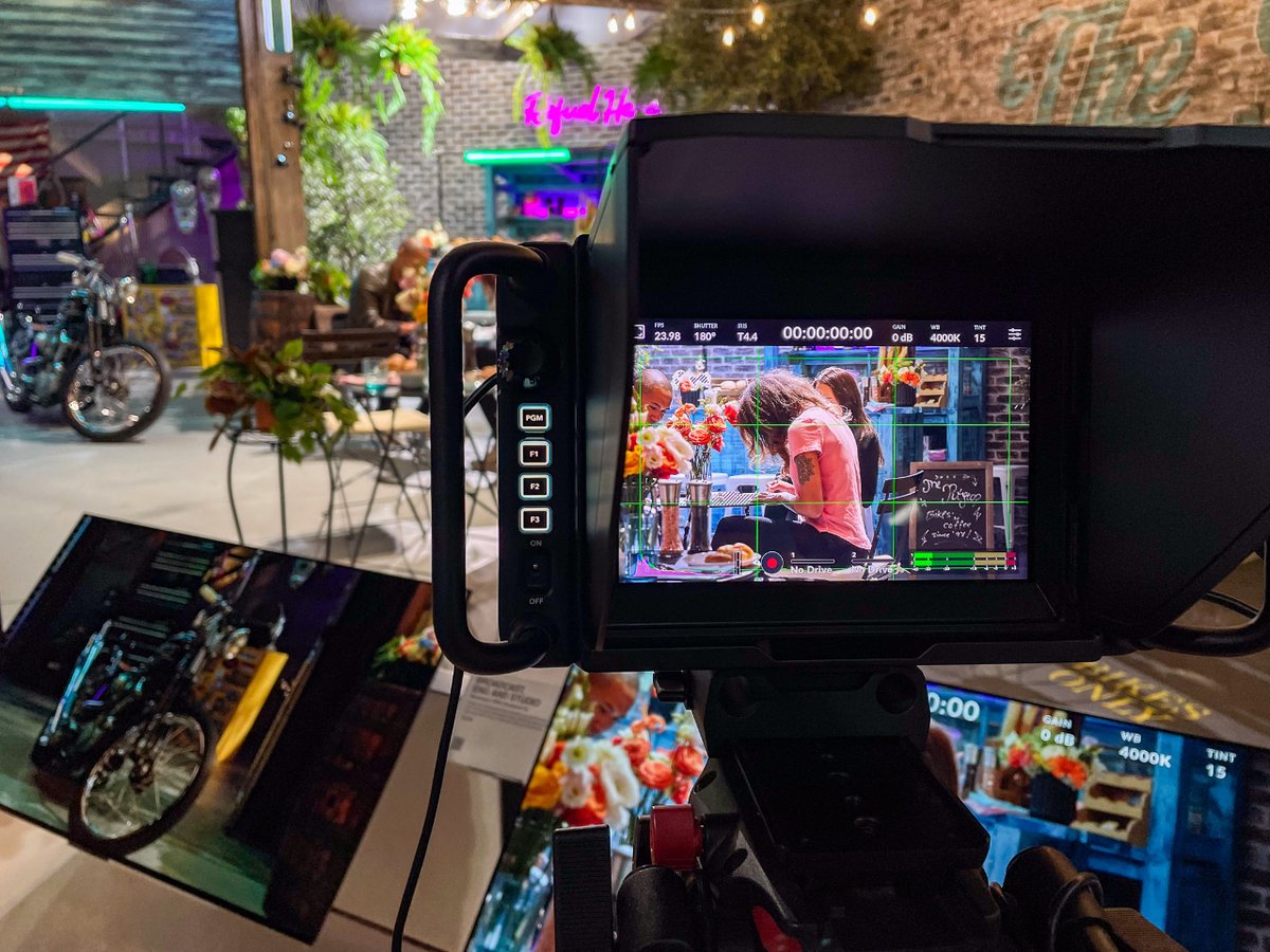 Better late than never, right? Finally posted my #NAB2024 recap, and the Blackmagic booth is aways worth mentioning. Read more about the cutting-edge cameras and production gear that caught my eye. thomasmeek.weebly.com/blog/nab-2024 #Blackmagic #NABshow #filmmaking #videoproduction #blog