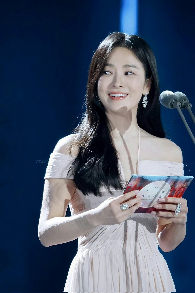 rubyinme's tweet photo. that smile 🥹💝💝💝 https://t.co/9J4R2Jccaz