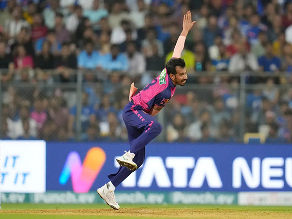 Yuzvendra Chahal first India player to reach 350-wicket mark in T20 cricket

Read @ANI Story | aninews.in/news/sports/cr…
#YuzvendraChahal #T20cricket #RajasthanRoyals #IPL2024 #cricket