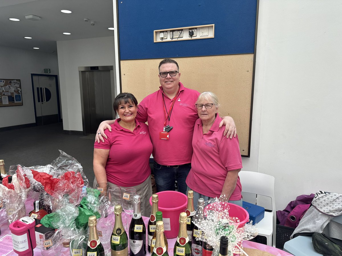 TheLighthouseCe's tweet photo. We had an amazing time today at Barclaycard doing a tombola. We raised a fantastic £153.12! Huge thankyou to Sara Pitcher for her help and Chris Potter for getting us in!! #DanceFamily #PinkSparkles #Tombola #FunTimes #LoveYourJob #TeamWarner #TeamPink xxx https://t.co/r6ci0kezrq