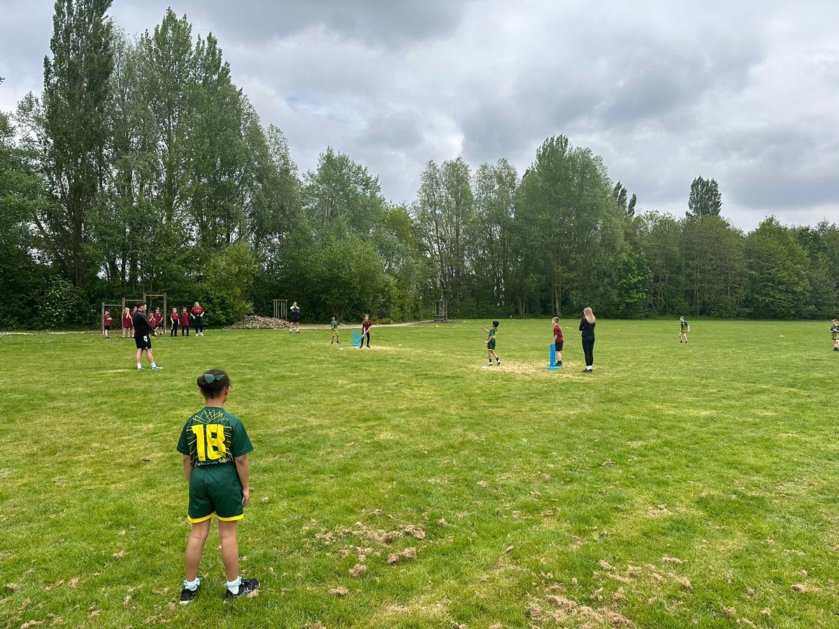 🏏Y3/4 Kwik Cricket🏏 Another fantastic day delivering an annual Y3/4 Kwik Cricket Tournament 😀 Some superb Batting/Bowling & Fielding on show throughout by all schools attending. Congratulations to Eye Primary who edged a fantastic final against Crowland South View 💚