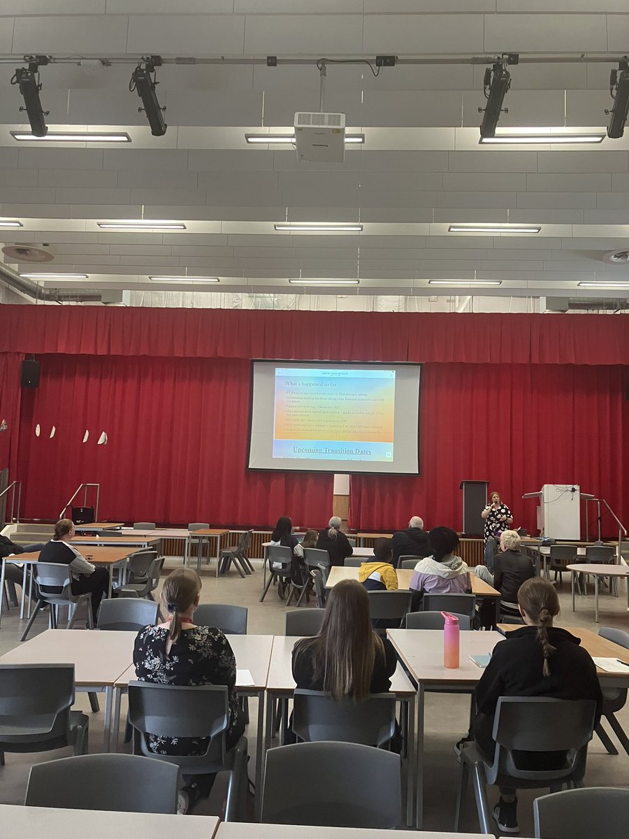 Another P7-S1 transition meeting for pupils, parents and carers this evening outlining all the amazing learning experiences <a href="/CarrongrangeSch/">Carrongrange High School</a> has to offer 🧡