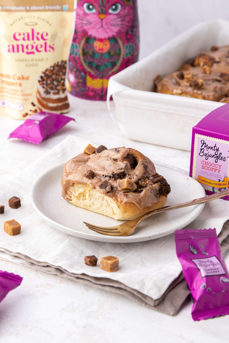 What could be better than the smell of freshly baked chocolate cinnamon buns?😍

Heavenly CHOCOLATE cinnamon buns!! Why not try them for yourself🍫

#recipe #bread #chocolatebread #recipes #bakinggoals #baking #cinnamonbun