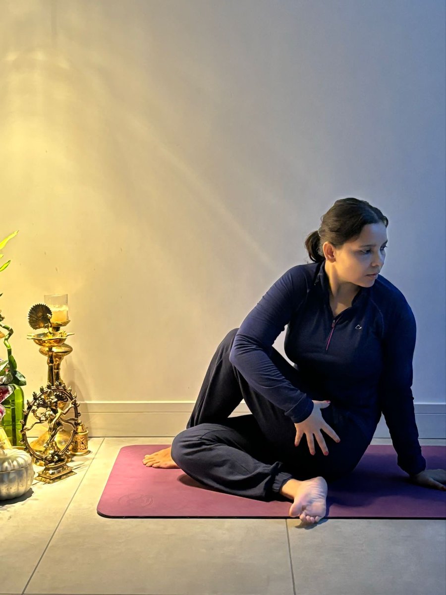 The_WB_studio's tweet image. Pause every Thursday with Ankita, a heart warming Vinyasa flow at 6.45pm, followed by a gentle yoga session 8pm. 

Can book in via the link in the bio. 

.
.
.
.
#vinyasa #vinyasaflow #gentleyoga #yoga #abbotslangley