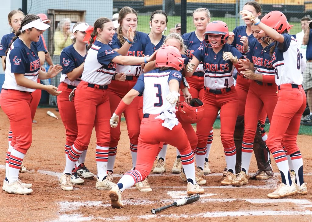 First Round of State Playoffs 
Home vs West Caldwell 
6:00 PM 

LETS GO!!!!!

🧻🧻🧻🧻