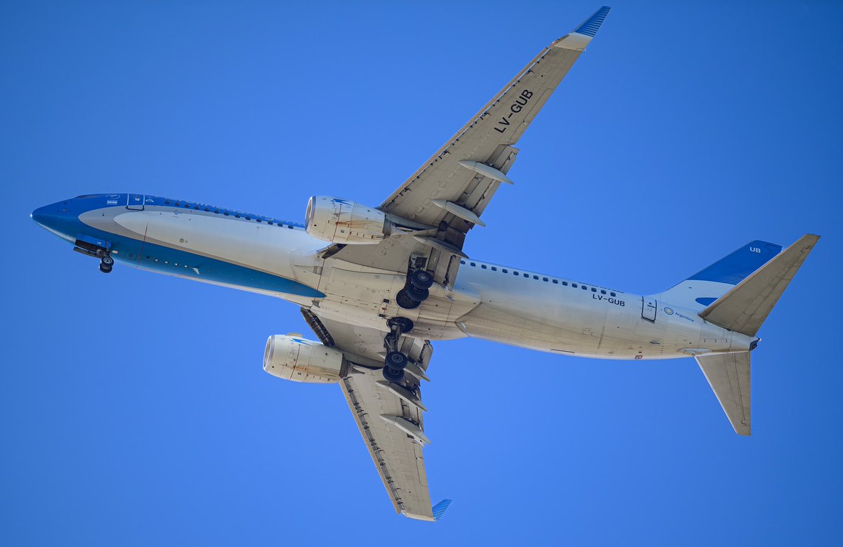 El Cóndor arribando a AEP ✈️🇦🇷 por el sur !! @Aerolineas_AR @BoeingAirplanes #737 #aviationlovers #aviation #aviationphotography #nikonphotography