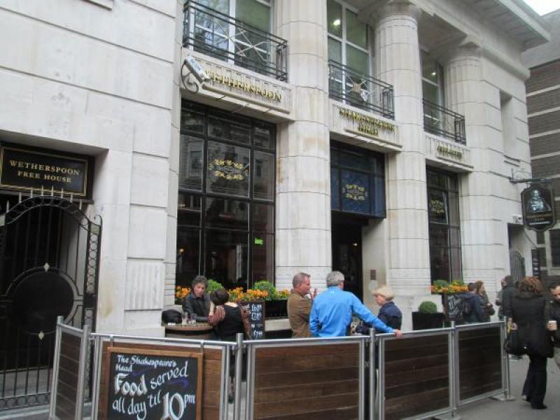 Pleasant London pub for a lunchtime meal and plenty of diet coke, The Shakespeares Head Holborn, Cheers @TookeyCookie