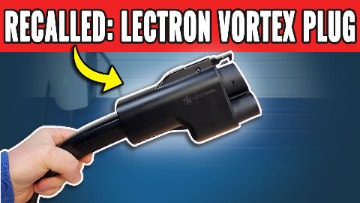 Lectron's NACS to CCS1 adapter has been recalled by @NHTSAgov. I'll be chatting with the company's CEO later this week to find out what happened & what he's doing to rectify the problem. 
For now, here's an explanation & what to do if you have one. 
shorturl.at/bqCDU