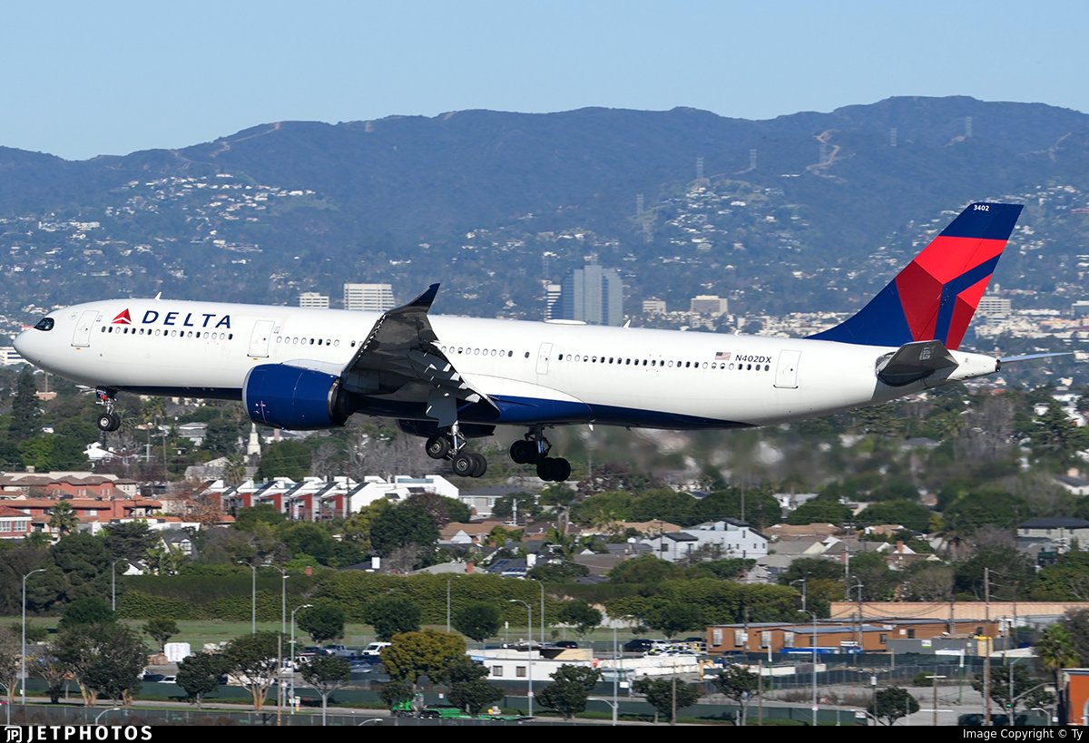 75 pasajeros arribaron a Buenos Aires 🇦🇷 en el vuelo DL 249 de Delta Air Lines procedente de Nueva York 🇺🇸 · 26,69% de ocupación (206 asientos libres)