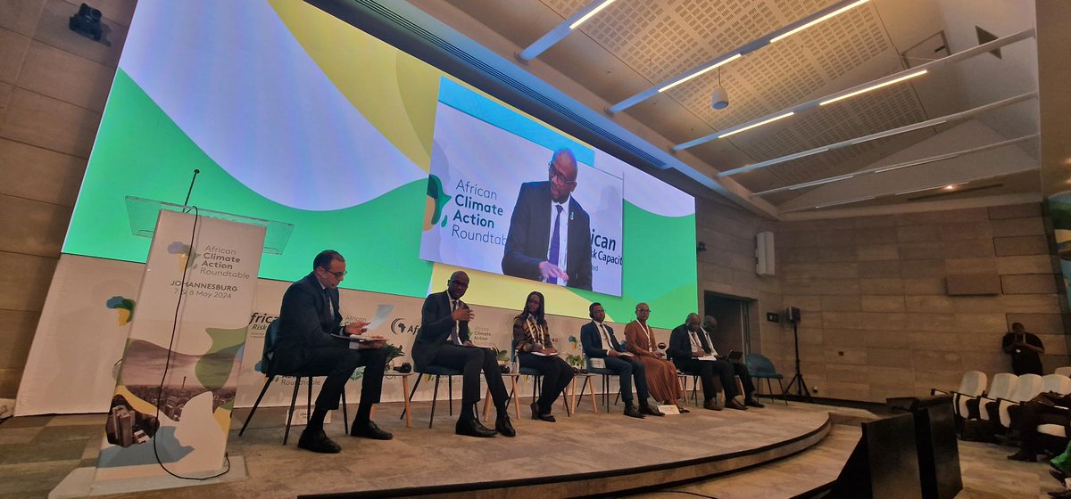 GGGIAfrica's tweet photo. The #AfricanClimateRoundtable opened today under the theme: Scaling up #climatefinance and #adaptation towards greater resilience in #Africa. Speaking at the Forum, @MalleFofana highlighted @GGGI_hq's work to strengthen #ClimateResilience
Read More:๐๐๐
https://t.co/Z5TeEwEYCn https://t.co/QZPyCgI1me