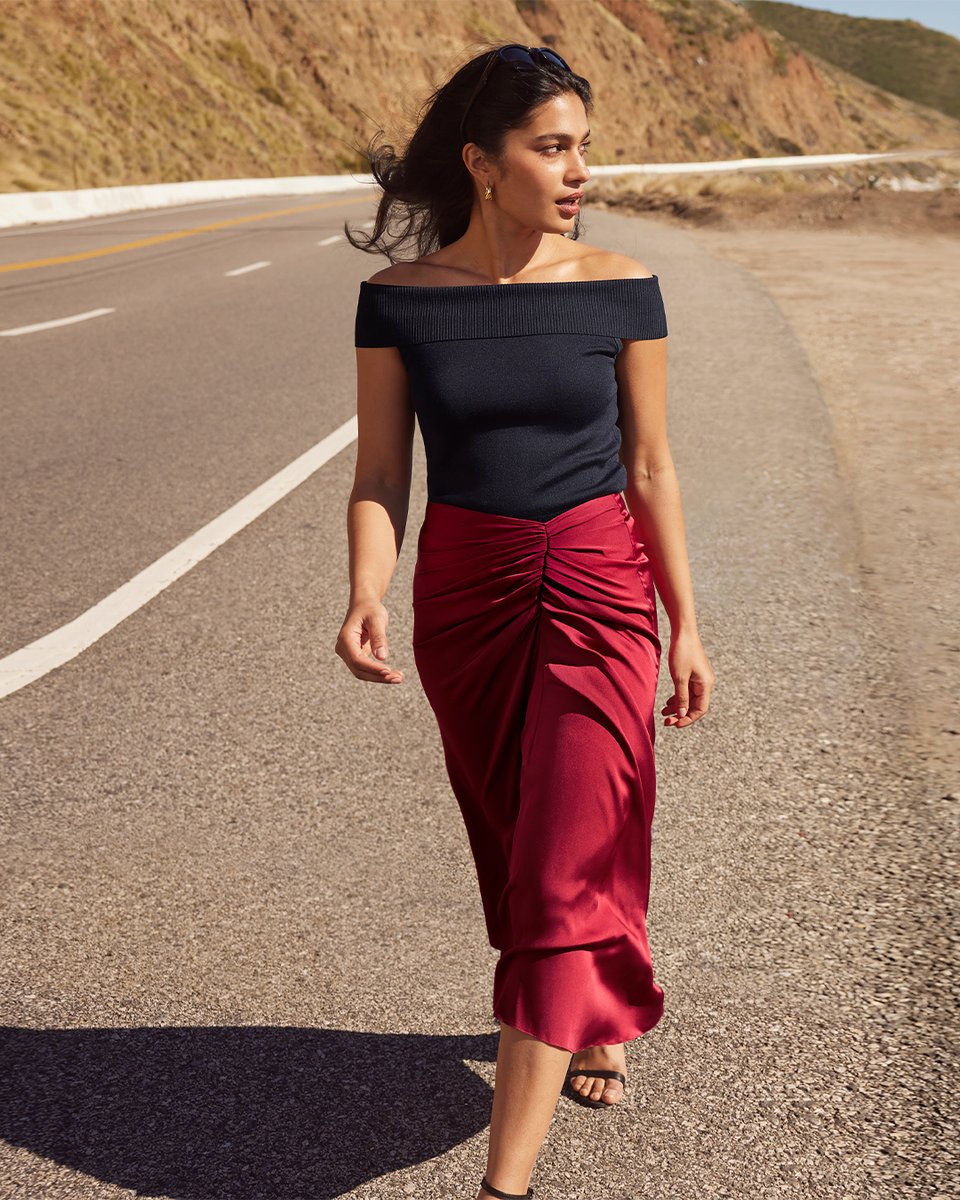 Summer ready in our stylish new outfits! 🔥☀️ 🔎Off-Shoulder Silk Top 🔎Coastline Silk Midi Skirt #lilysilk #Livespectacularly #LILYSILKSS24 #StateofWonder