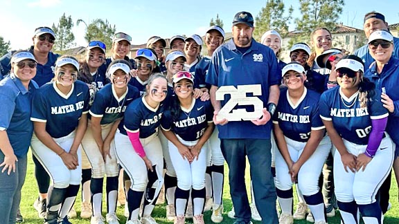 NEW Softball State TOP 35 Rankings. No changes in the first seven spots this week entering Tuesday's CIFSS playoffs. There is a new No. 1 in San Diego, which also moves up in state. @PacHS_Softball @mdchsathletics calhisports.com/2024/05/07/new…