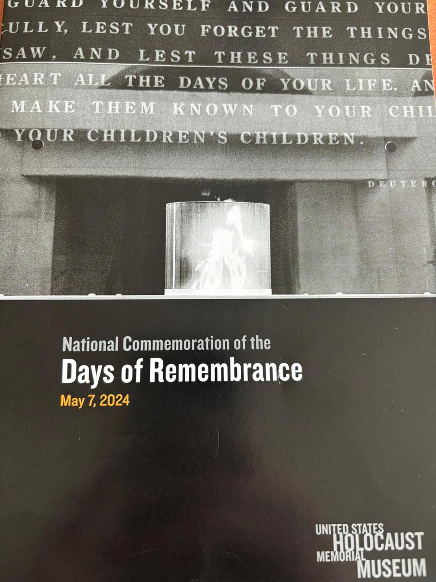 Moving ceremony @HolocaustMuseum for the annual Days of Remembrance with @POTUS. This unfathomable crime committed by Germans must never be forgotten. It’s important that our countries have joined forces to counter the rise in Holocaust denial and distortion. #WeRemember