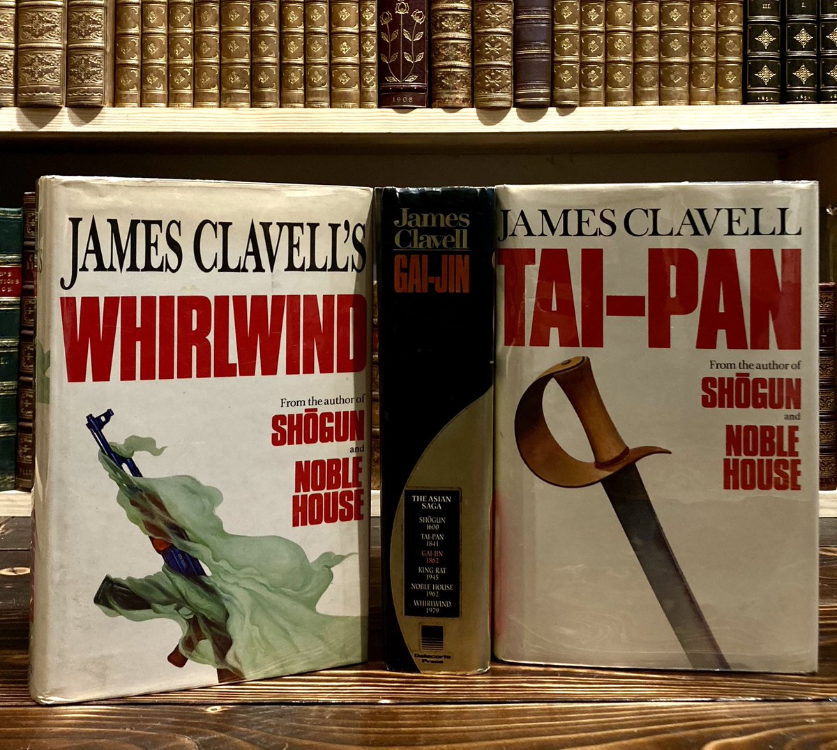 HenryPordesBook's tweet photo. A selection of early editions of James Clavell’s novels. #Shogun, from the same saga, has been adapted into a critically acclaimed series by Apple!
#bookstore #london #londonbookshops #londonbookstore #vintagebooks #henrypordesbooks #oldbooks #jamesclavell #clavell https://t.co/H6CjMvbSRt