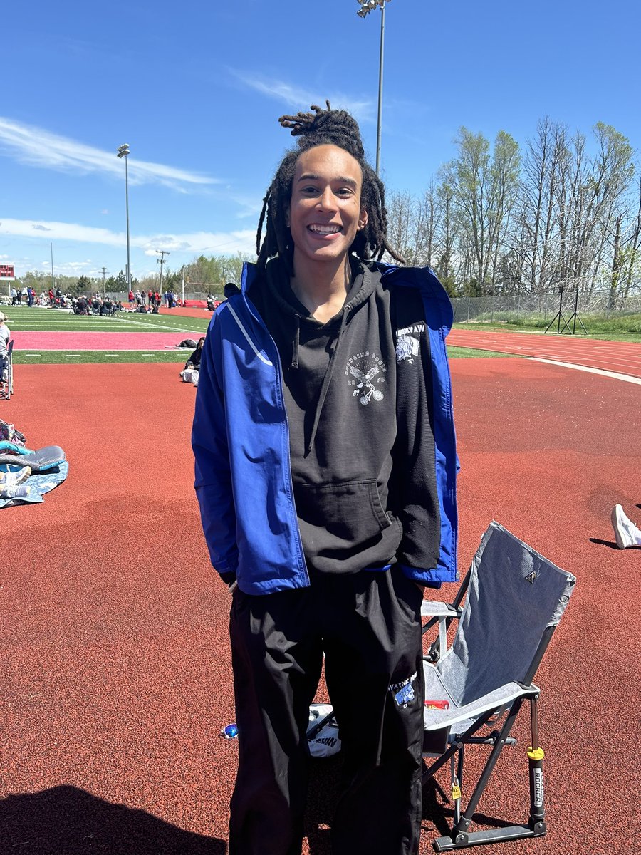 Congratulations to Isaiah Yarde for placing 3rd in the high jump and qualifying for the State Track Meet at Burke Stadium!!
#NoWorkNoBurke
@WayneSchools