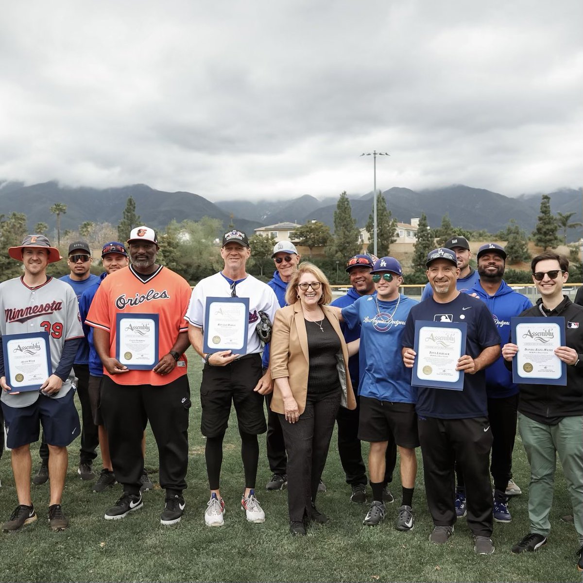 MLB & PLAY BALL stopped by Day Creek Park in Rancho Cucamonga, CA ☀️🙌 Thank you to CA Assembly-member Eloise Gómez Reyes, MLBPAA members, and the SoCal community for joining the fun and PLAYING BALL‼️⚾️