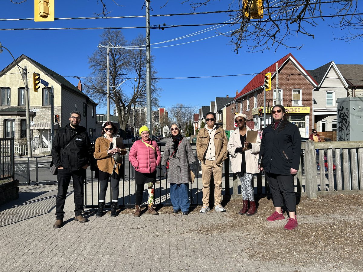 It was great to be with the Alexander Muir/Gladstone JSPS community for a walkabout to talk about encouraging active transportation to school and traffic safety in the neighbourhood. #DavenportTO