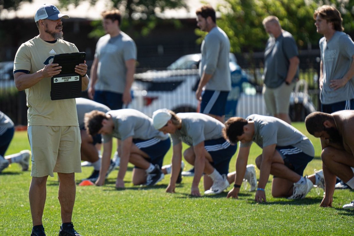 On the line 😤 #GoAgs | #Shredville | #UCDNA