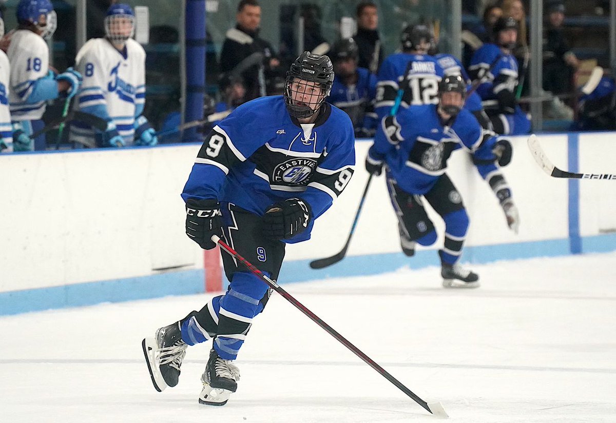 USHL Draft 
Round 5 
Pick 67 

Omaha has selected Eatview's Zach Wooten 

The Maine commit scored 18 goals and added 32 assists for the Lightning this season