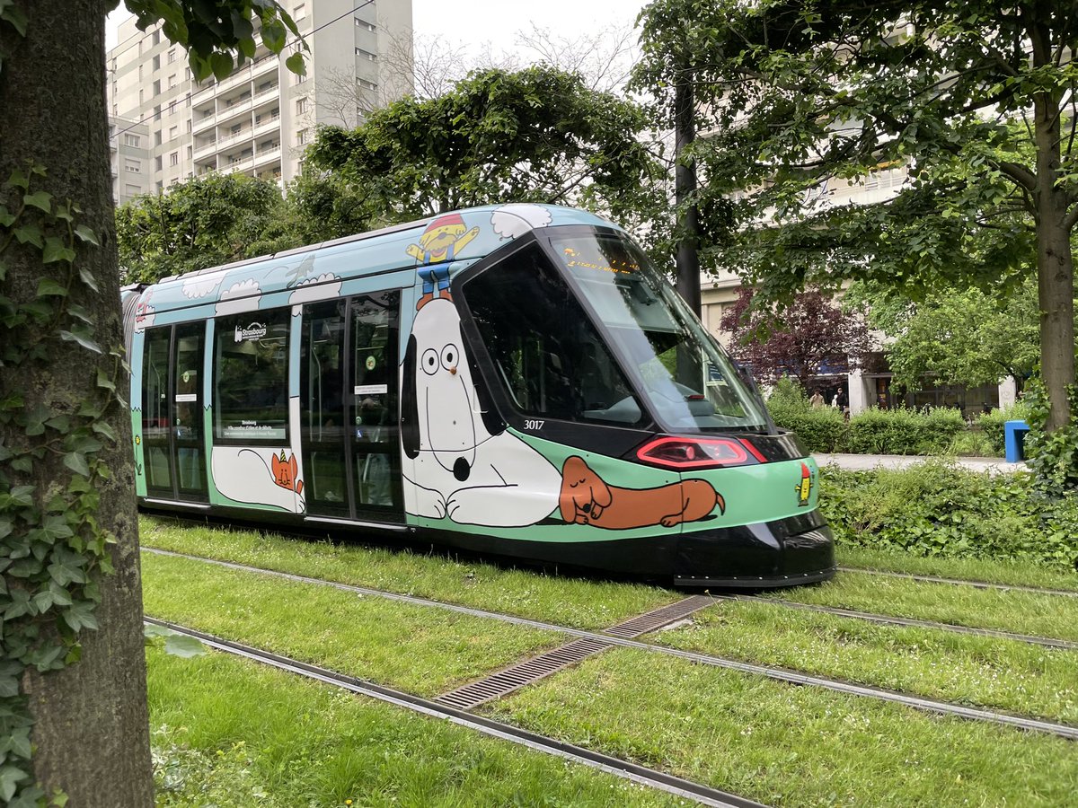 TRAM AVEC NOUVEAUX DESSINS !!!